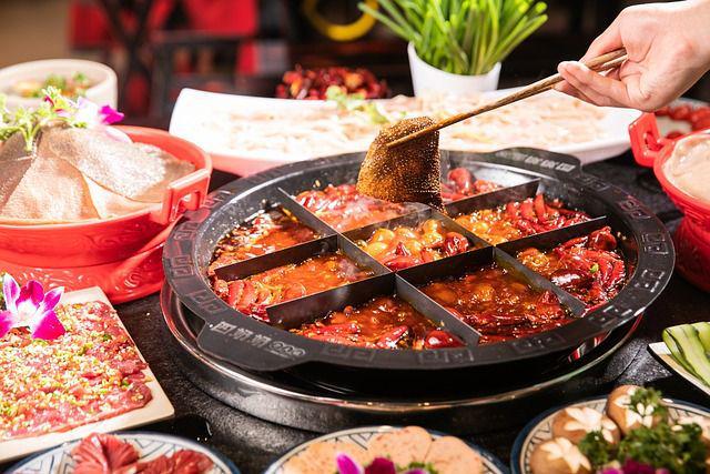 的味道：品味地道火锅麻将胡了app老北京(图1)