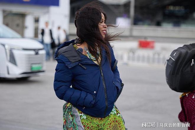 非洲版去有风的地方黄子韬最为有趣麻将胡了《小伙小妹换游记》首播(图3)